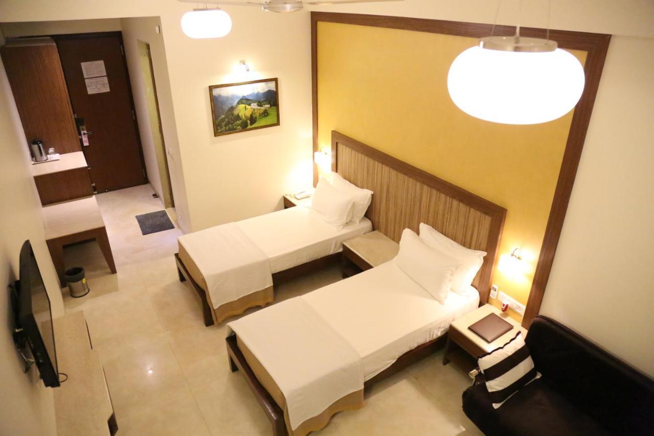 Hotel Vits Lonavla Zewnętrze zdjęcie