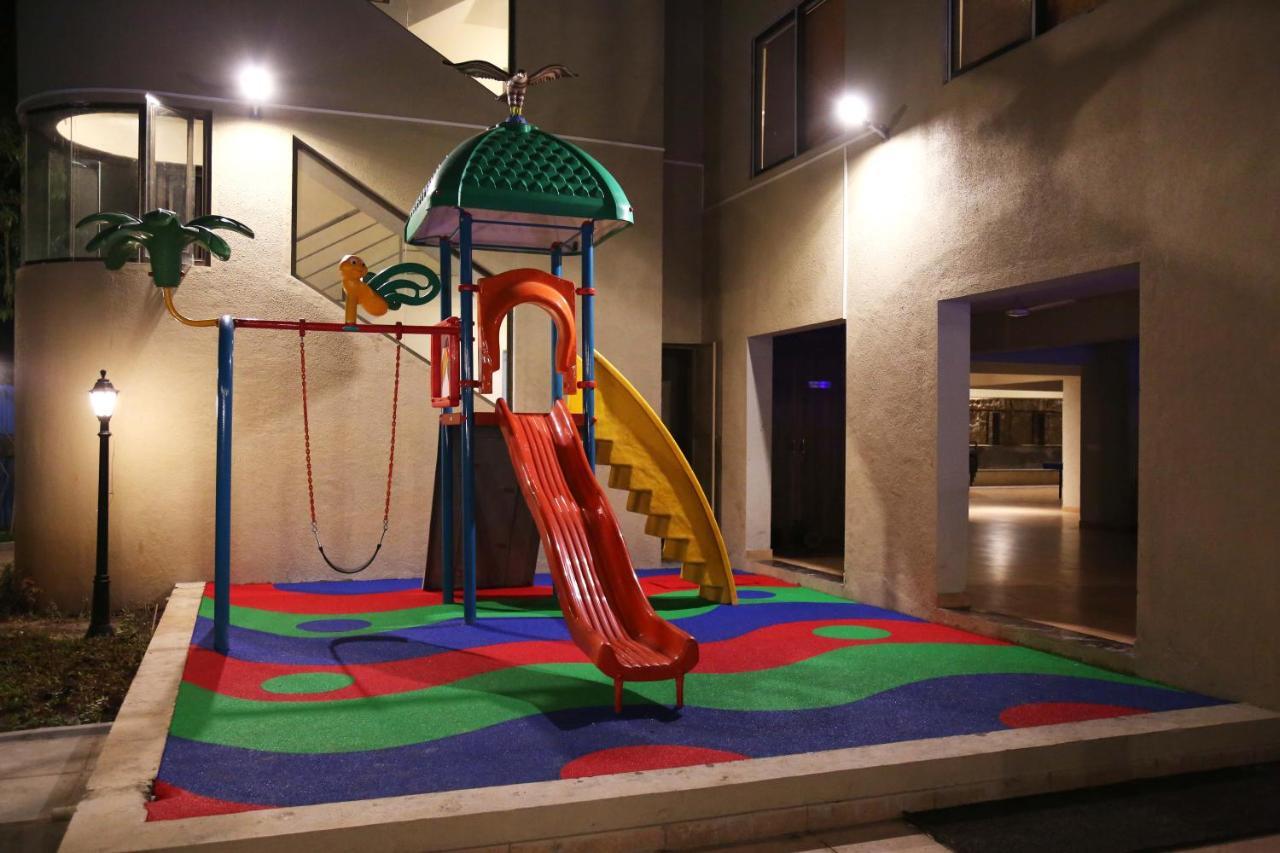 Hotel Vits Lonavla Zewnętrze zdjęcie