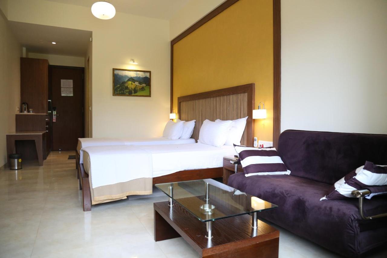 Hotel Vits Lonavla Zewnętrze zdjęcie